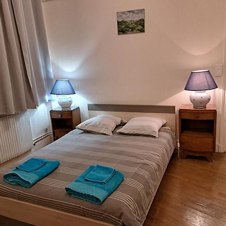 Charmant Appartement Au Pied Du Chateau Gien Exteriér fotografie