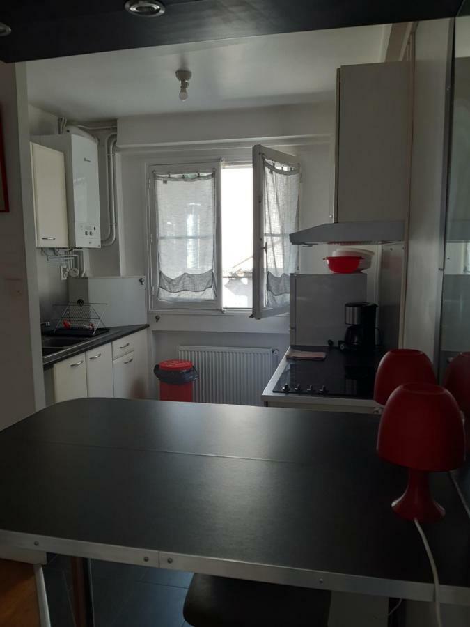 Charmant Appartement Au Pied Du Chateau Gien Exteriér fotografie