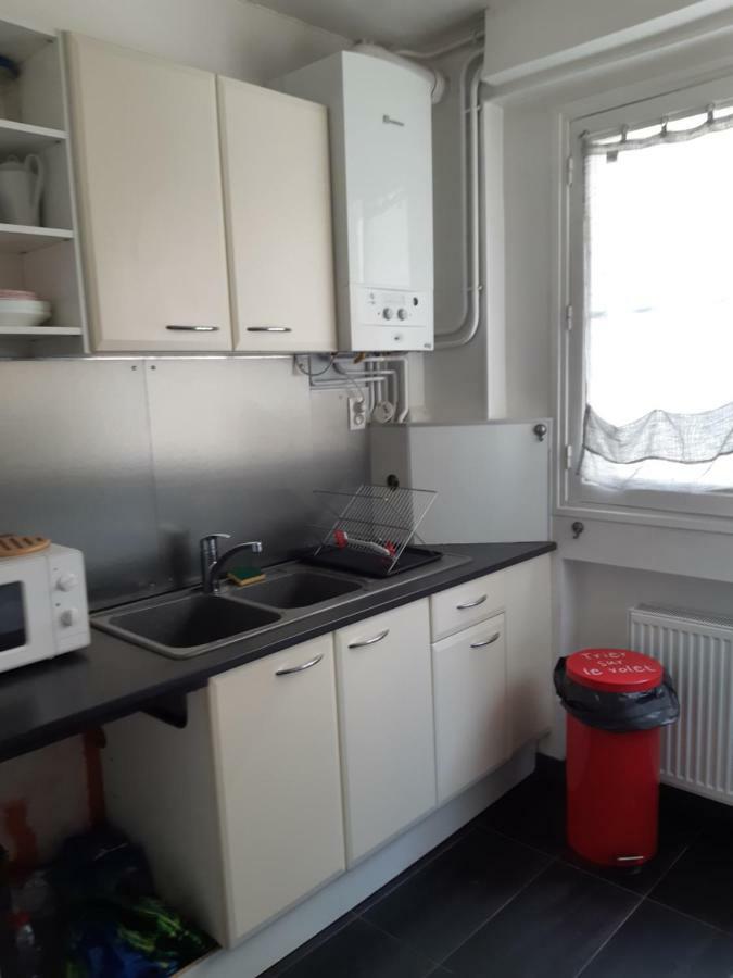 Charmant Appartement Au Pied Du Chateau Gien Exteriér fotografie