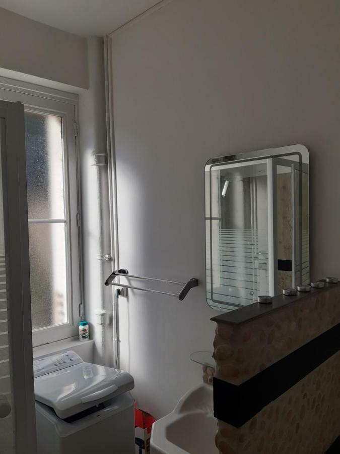 Charmant Appartement Au Pied Du Chateau Gien Exteriér fotografie